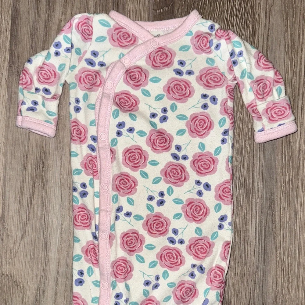 Adorable Baby Gowns Set - Pink, Blue, and Floral - Picture 6 of 11